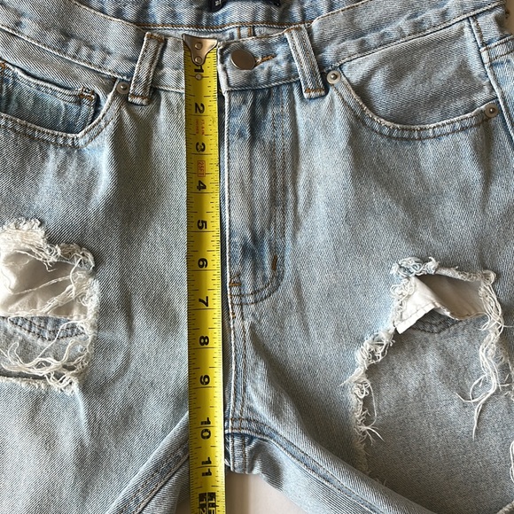 Brandy Melville Destroyed Ripped Mom Jeans - Picture 14 of 15